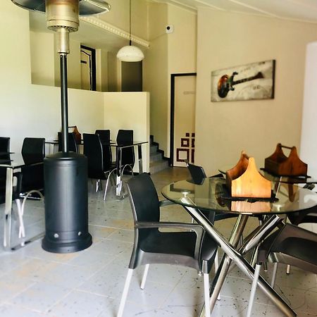 Lodge Bellagio Mthatha Bagian luar foto