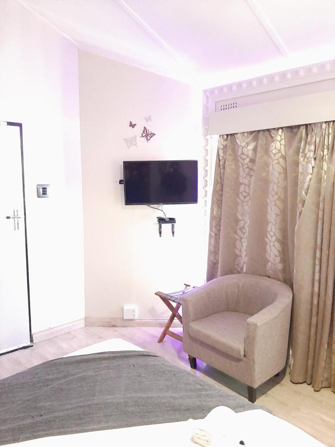 Lodge Bellagio Mthatha Bagian luar foto