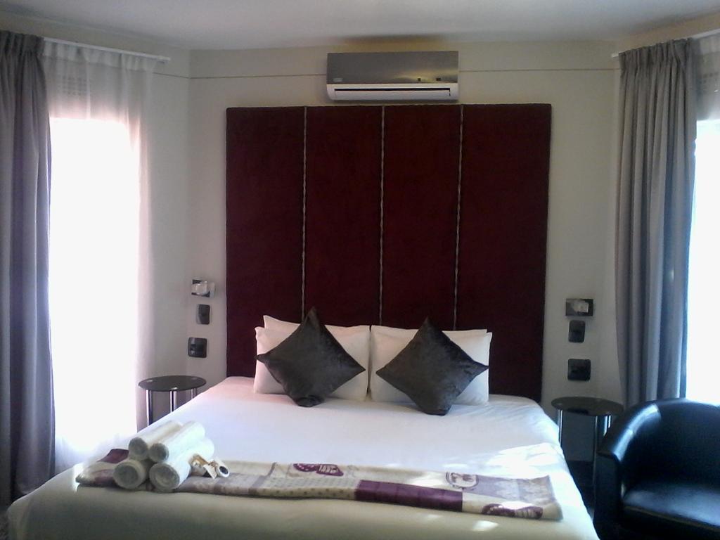 Lodge Bellagio Mthatha Bagian luar foto