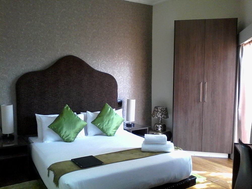 Lodge Bellagio Mthatha Bagian luar foto